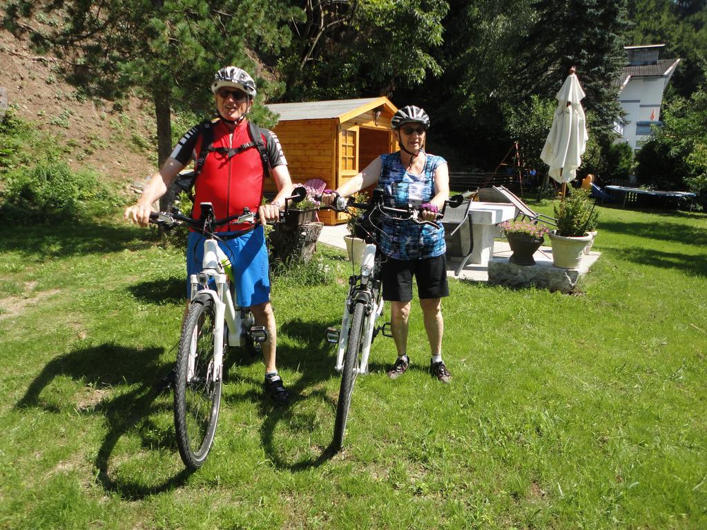 Ferienhaus Burgblick Treffen Esterno foto