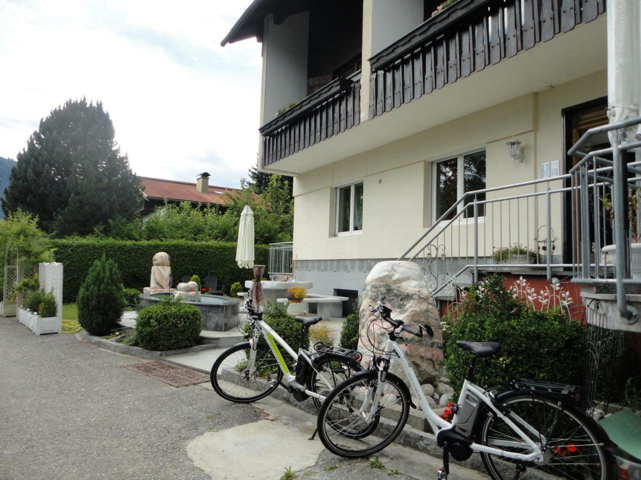 Ferienhaus Burgblick Treffen Esterno foto